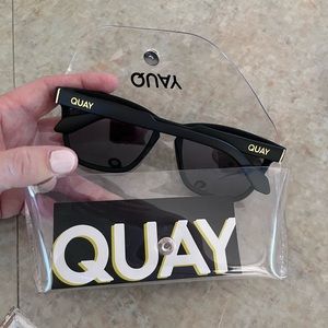 NWT & CASE Quay Hardwire polarized sunglasses, black and gold